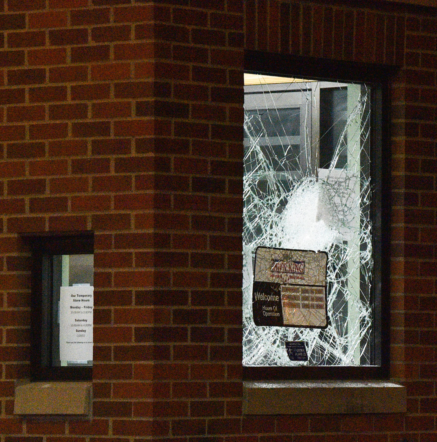 053120-qc-nws-unrest-009